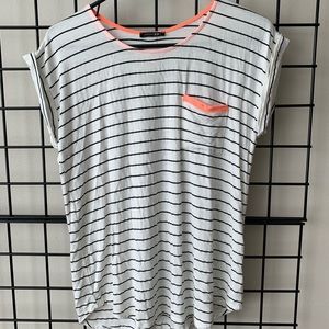 Cap sleeved knit top